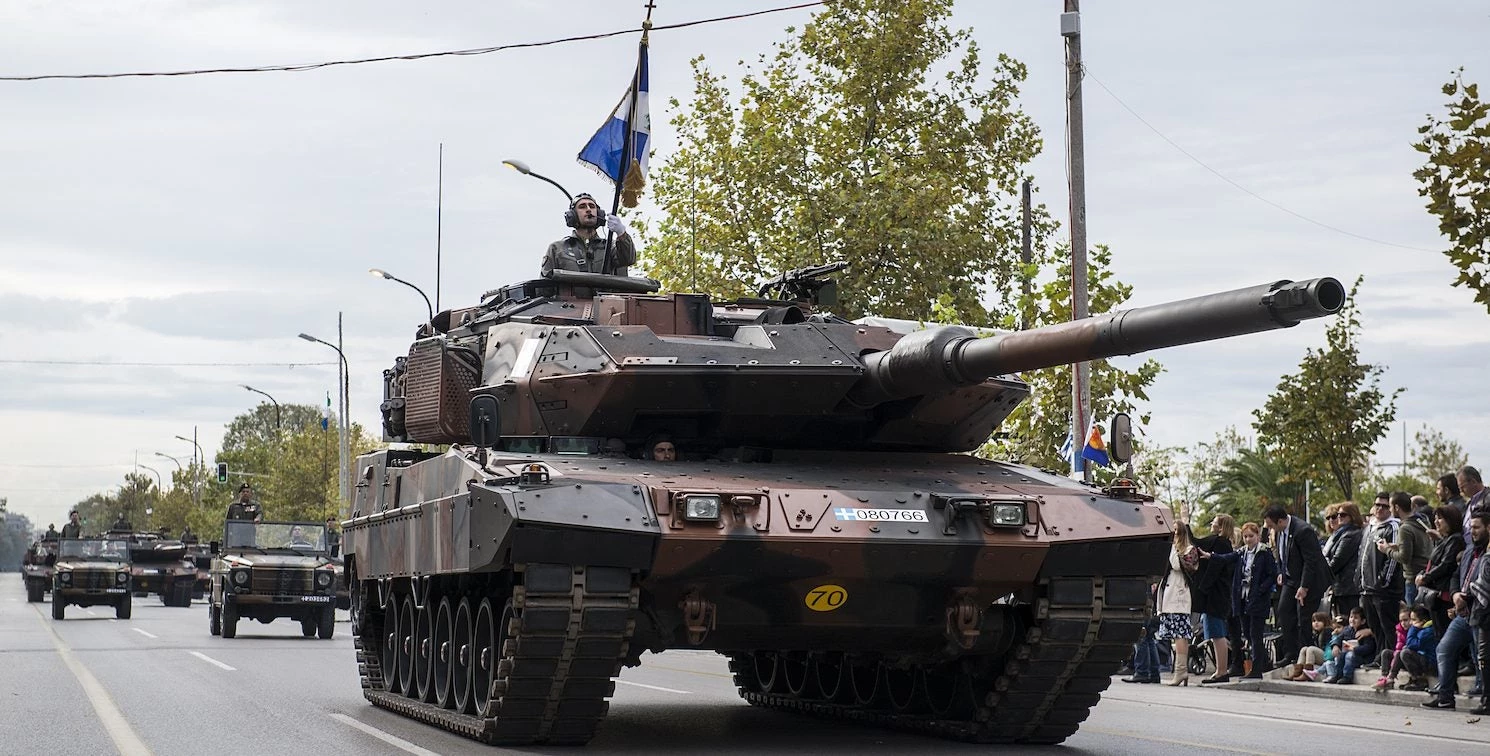 «Σεισμός»: Τα Leopard 2 εν δράσει – (Βίντεο)